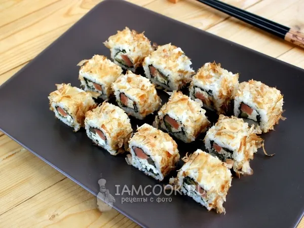 Фото готового блюда: Роллы «Бонито» со стружкой тунца