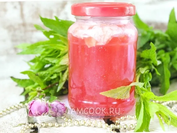 Фото готового блюда: Варенье из лепестков чайной розы без варки