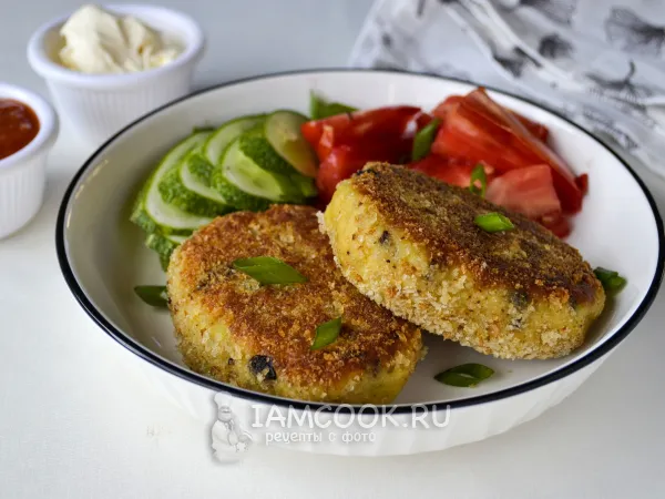 Фото блюда: Картофельные котлеты с черносливом