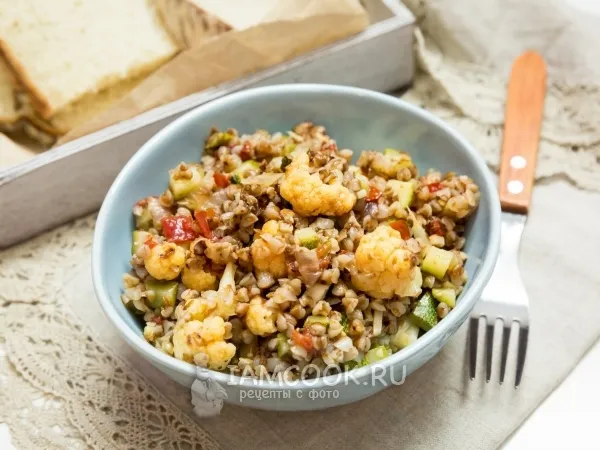 Фото блюда: Гречка с жареными овощами