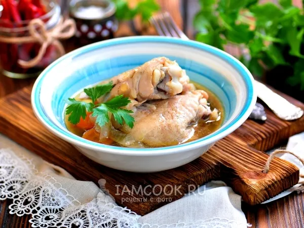 Фото готового блюда: Курица в банке в собственном соку