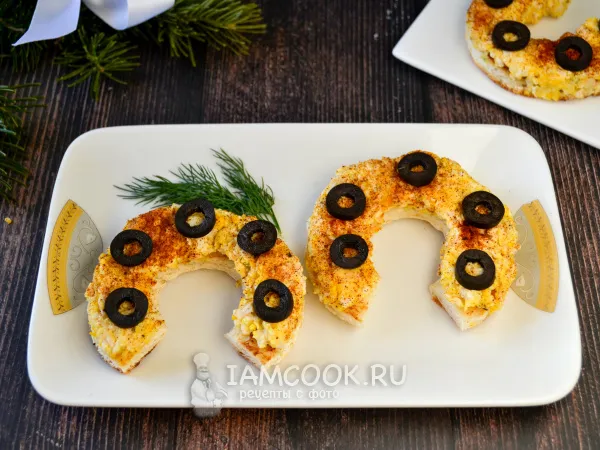 Фото готового блюда: Бутерброды «Подкова»