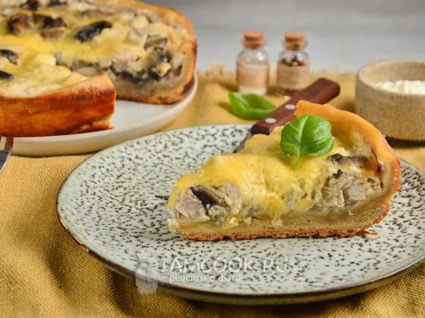 Фото готового блюда: Киш в мультиварке с курицей и грибами
