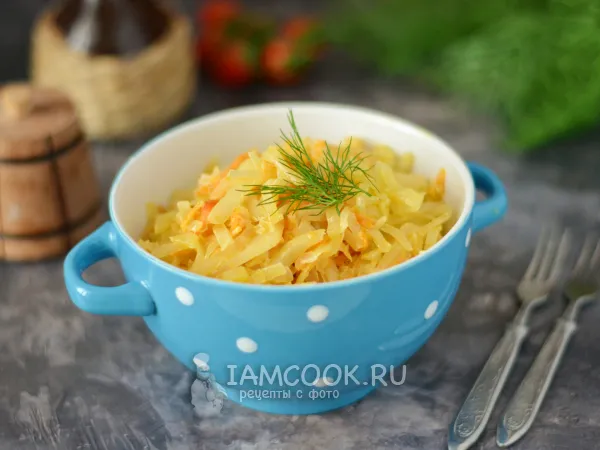 Фото блюда: Капуста тушеная на сковороде со сметаной