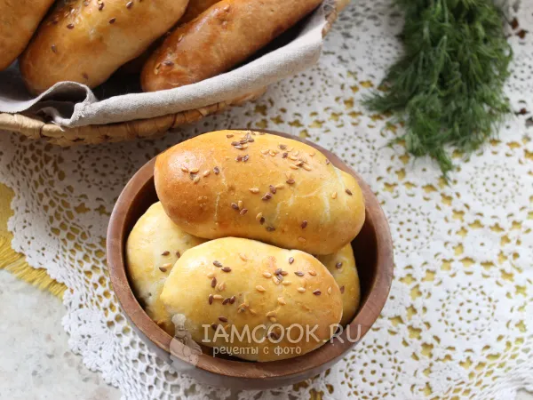 Фото готового блюда: Пирожки с лисичками и картошкой (в духовке)