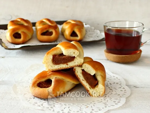 Фото блюда: Пирожки с сушеными яблоками