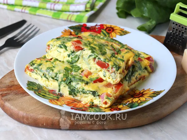 Фото готового блюда: Омлет со шпинатом, помидорами и сыром