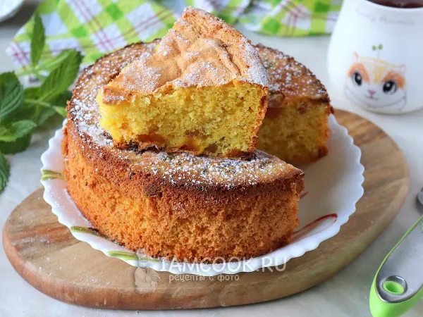 Фото готового блюда: Шарлотка с курагой