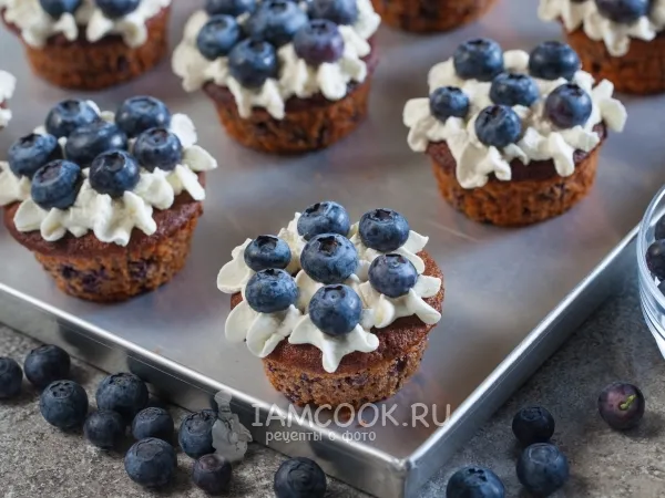 Фото готового блюда: Маффины с черникой
