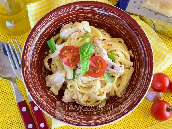 Фото блюда: Паста карбонара с курицей (классический итальянский рецепт)