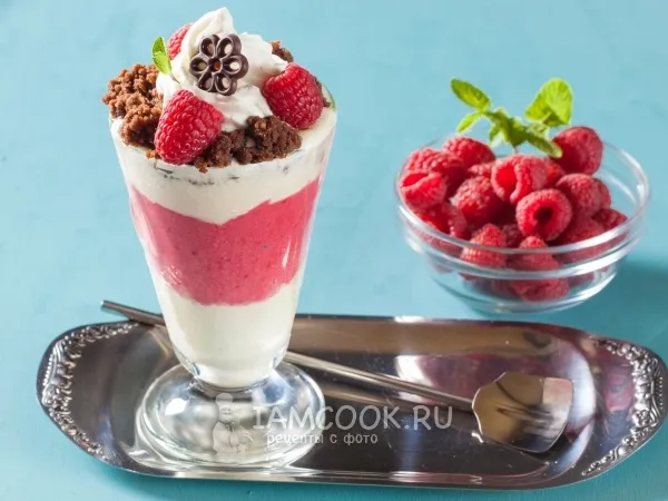 Фото готового блюда: Слоеное мороженое парфе