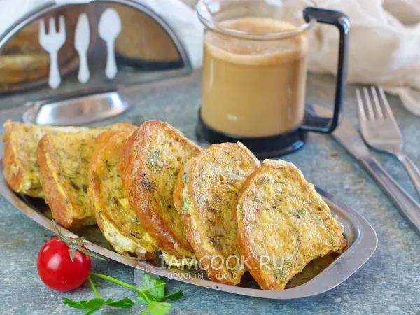 Фото готового блюда: Гренки из белого хлеба с яйцом