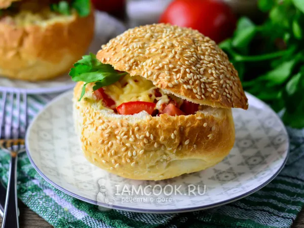 Фото готового блюда: Фаршированные булочки в духовке