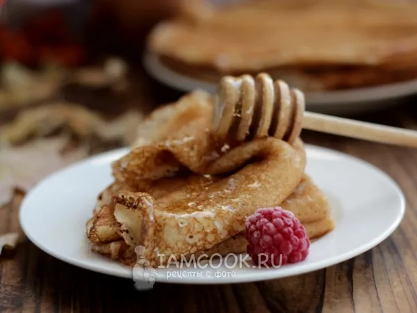 Фото готового блюда: Дрожжевые блины на кислом молоке