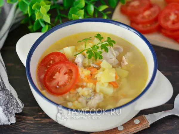 Фото готового блюда: Суп с пшеничной крупой и курицей