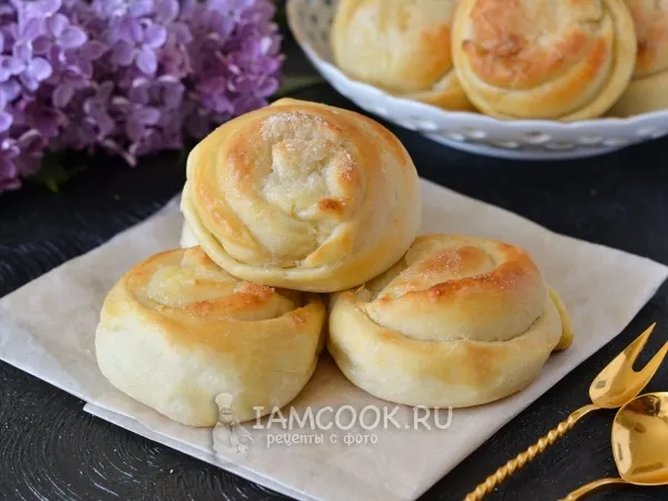 Фото готового блюда: Булочки «Розочки» с творогом