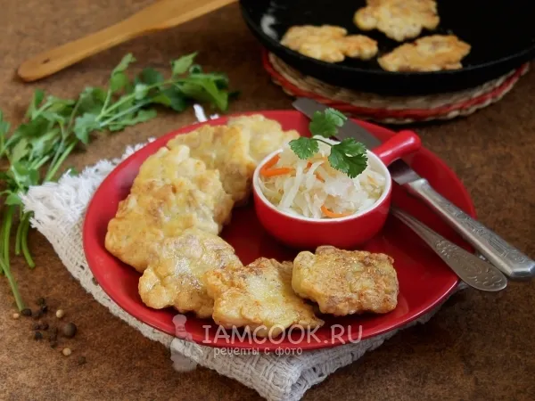 Фото готового блюда: Резаные оладьи из филе курицы с майонезом