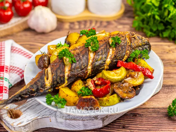 Фото блюда: Скумбрия в духовке с картошкой и овощами