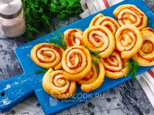 Фото блюда: Улитки из слоеного теста с беконом