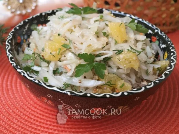 Фото блюда: Салат из квашеной капусты с апельсином