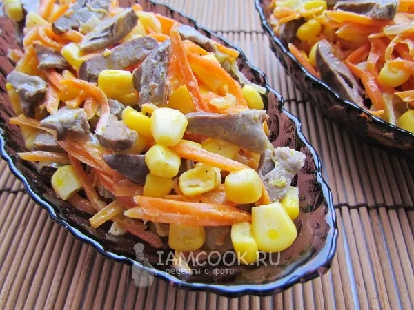 Фото готового блюда: Салат из куриных сердечек