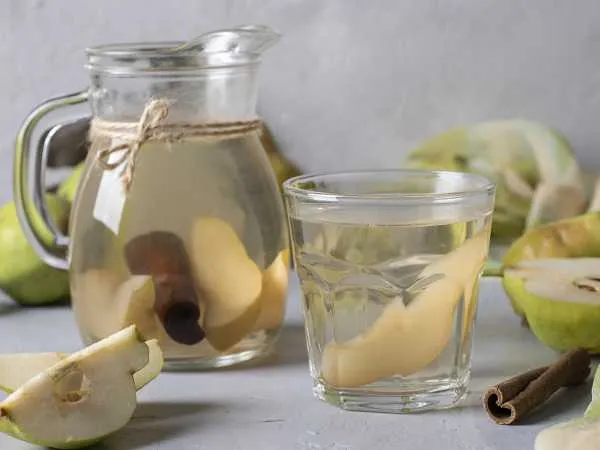 Фото блюда: Компот из свежих груш в кастрюле