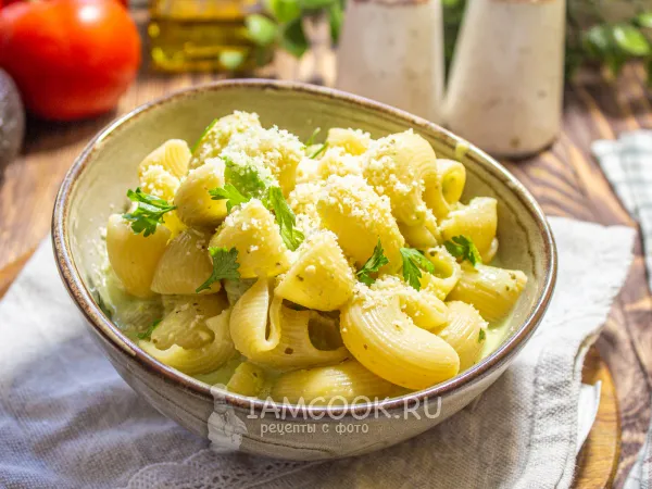 Фото блюда: Паста с авокадо и творожным сыром