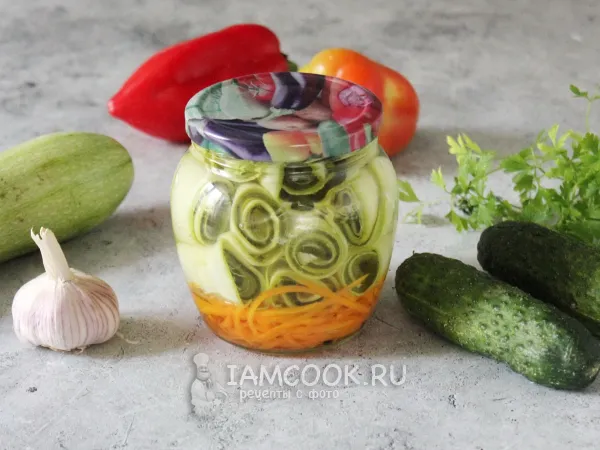 Фото блюда: Рулетики из кабачков с огурцами и морковью на зиму
