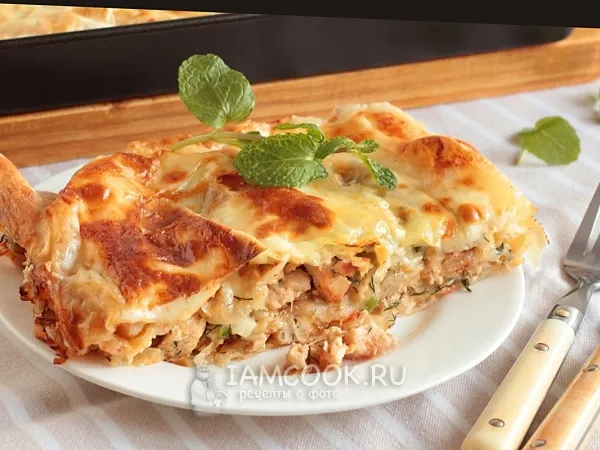 Фото блюда: Пирог из лаваша с курицей и сыром