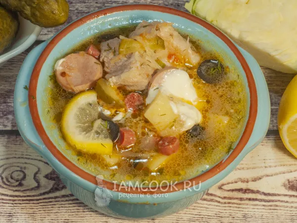 Фото готового блюда: Сборная солянка с картошкой и капустой