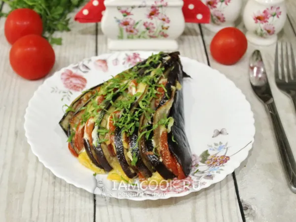 Фото блюда: Баклажан с беконом в духовке веером