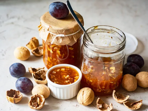 Фото блюда: Джем из слив с грецким орехом