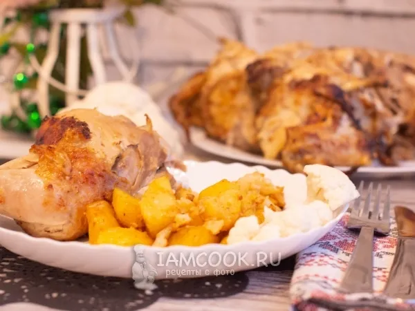 Фото блюда: Курица с цветной капустой и картошкой в духовке