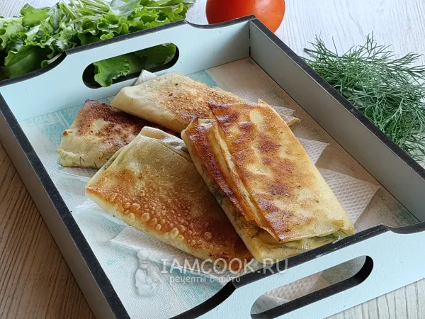 Фото готового блюда: Конвертики из теста фило с сыром