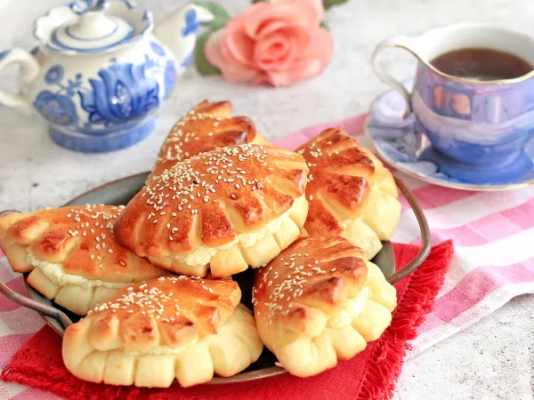 Фото готового блюда: Пирожки-гребешки в духовке