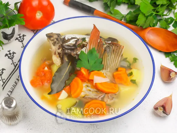 Фото готового блюда: Уха из карпа в мультиварке