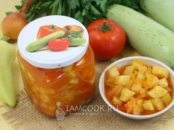 Фото готового блюда: Закусочный салат из кабачков на зиму