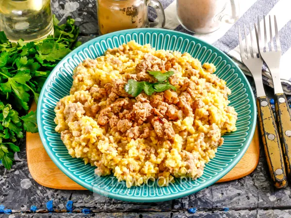 Фото готового блюда: Пшенная каша с фаршем