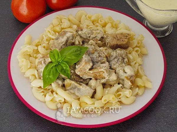 Фото готового блюда: Бефстроганов из свинины со сливками