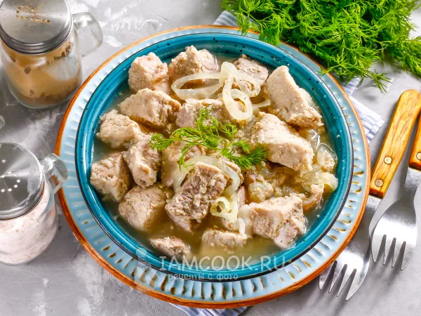 Фото готового блюда: Свинина в кефире на сковороде