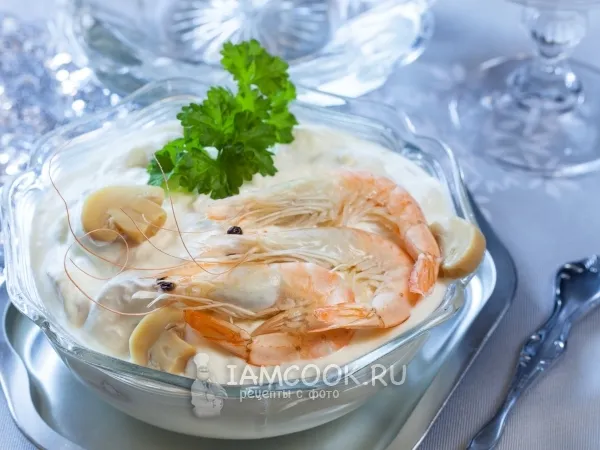 Фото готового блюда: Салат с креветками и грибами