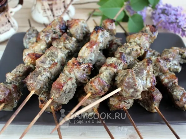 Фото готового блюда: Шашлык из свинины в духовке на противне