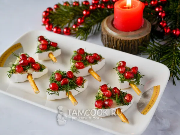 Фото блюда: Елочки (закуска из сыра камамбер)