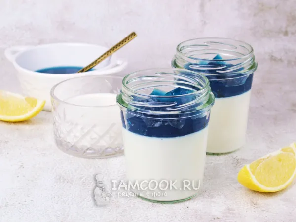 Фото блюда: Панна-котта с голубым желе