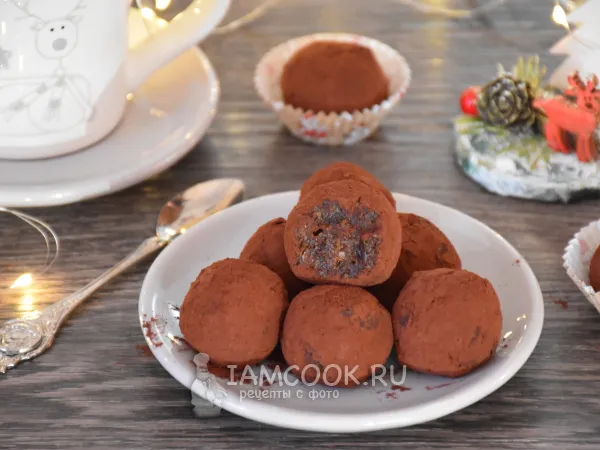 Фото блюда: Полезные конфеты из сухофруктов и миндаля