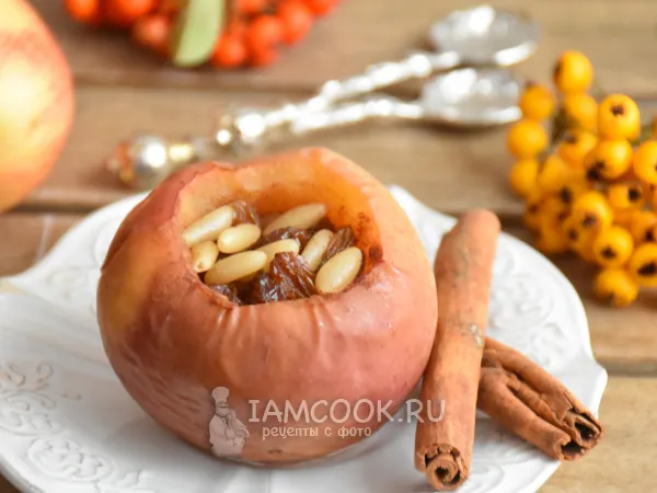 Фото готового блюда: Запеченные яблоки на сковороде (без духовки)