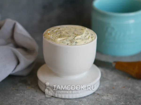 Фото блюда: Сливочное масло с укропом и чесноком