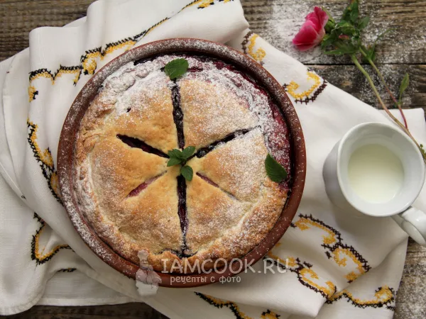 Фото блюда: Пирог с клубникой и черникой