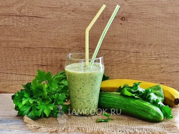 Фото блюда: Зеленый коктейль на греческом йогурте