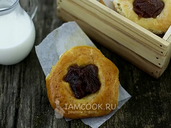 Фото готового блюда: Ватрушки с повидлом